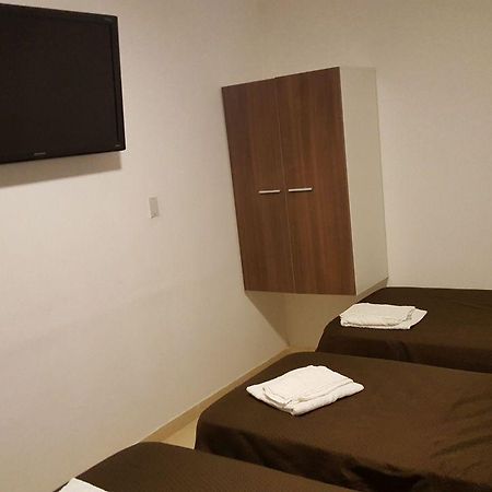 Apart Temporario Saenz Pena Apartment Saenz Pena  Luaran gambar
